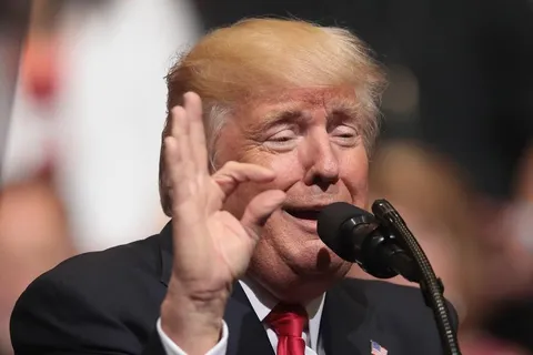 Top 15 Funny Photos of President Trump
