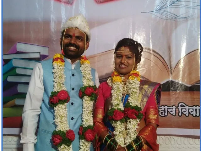 Why Did This Maharashtra Couple Ask Such A Gift On Their Wedding Day?