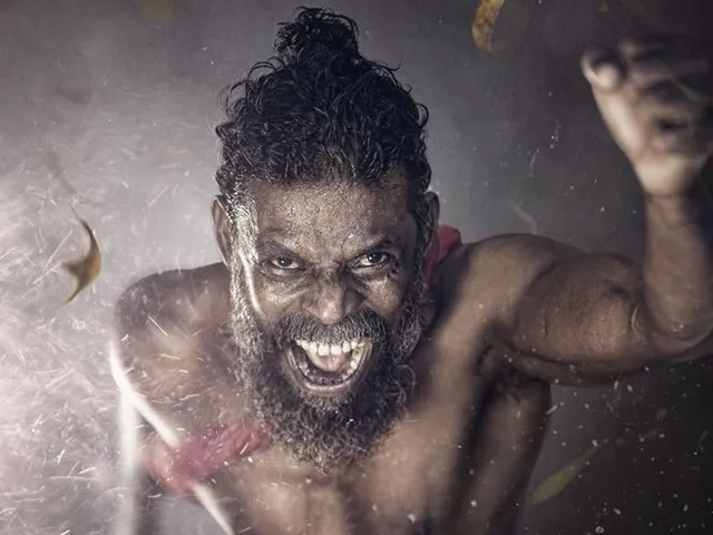 Vinayakan Karinthandan Poster